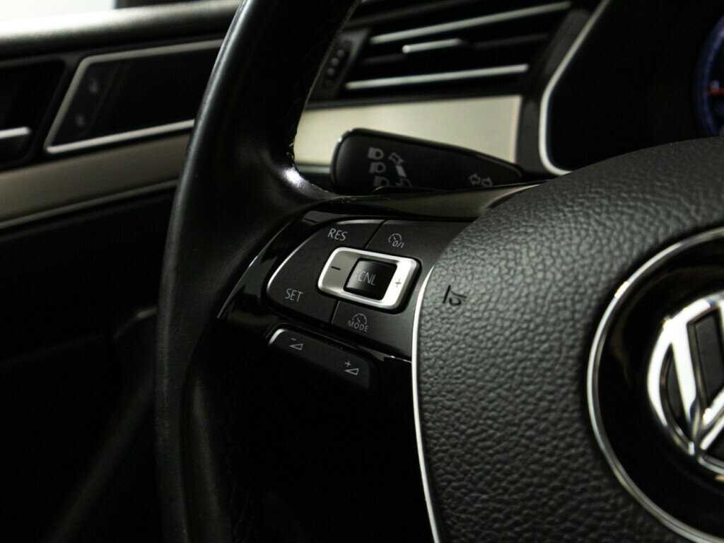 Volkswagen Passat б/у, 2016, Роботизированная. Фото: #19