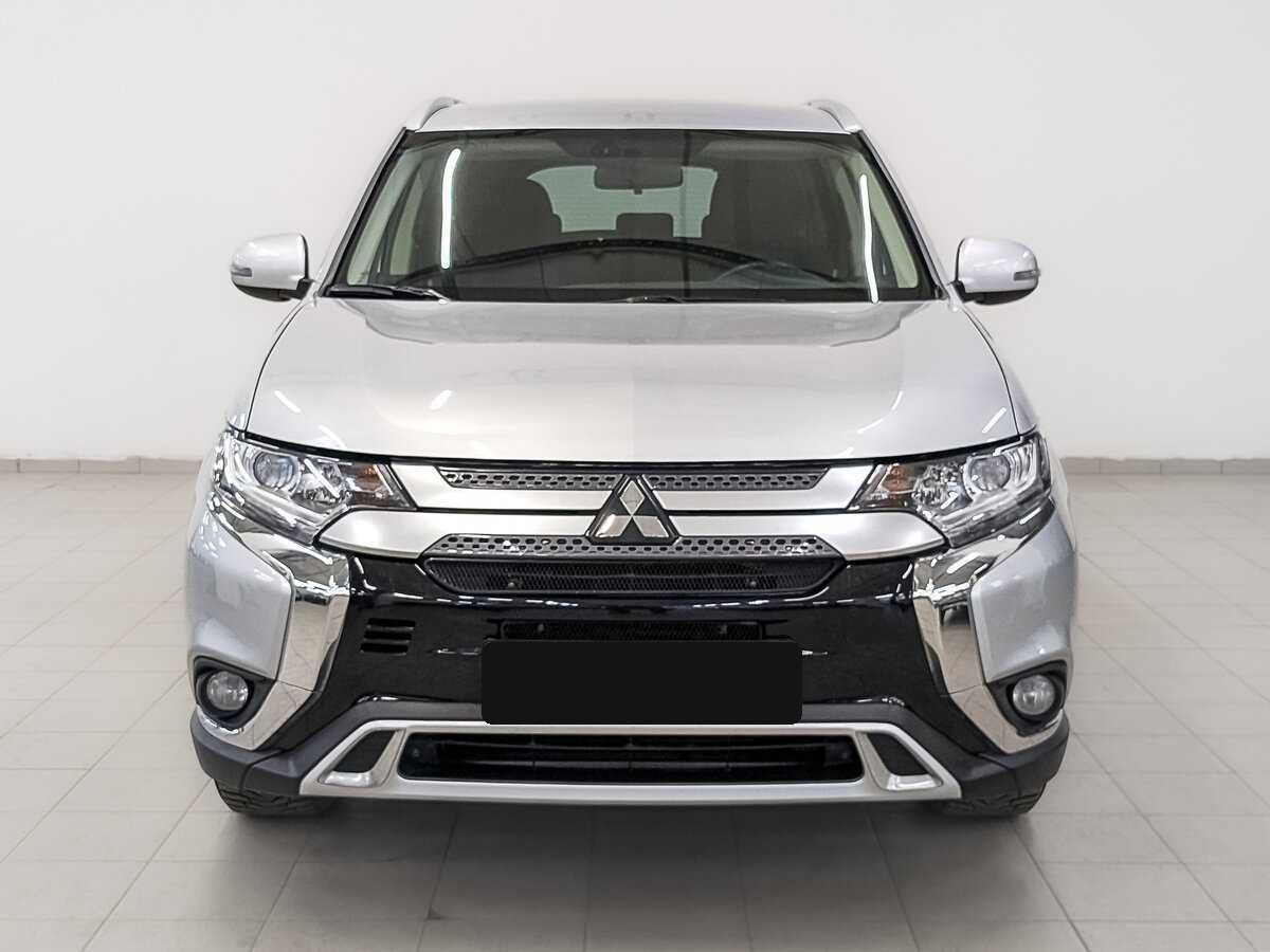 Mitsubishi Outlander б/у, 2020, Вариатор. Фото: #1