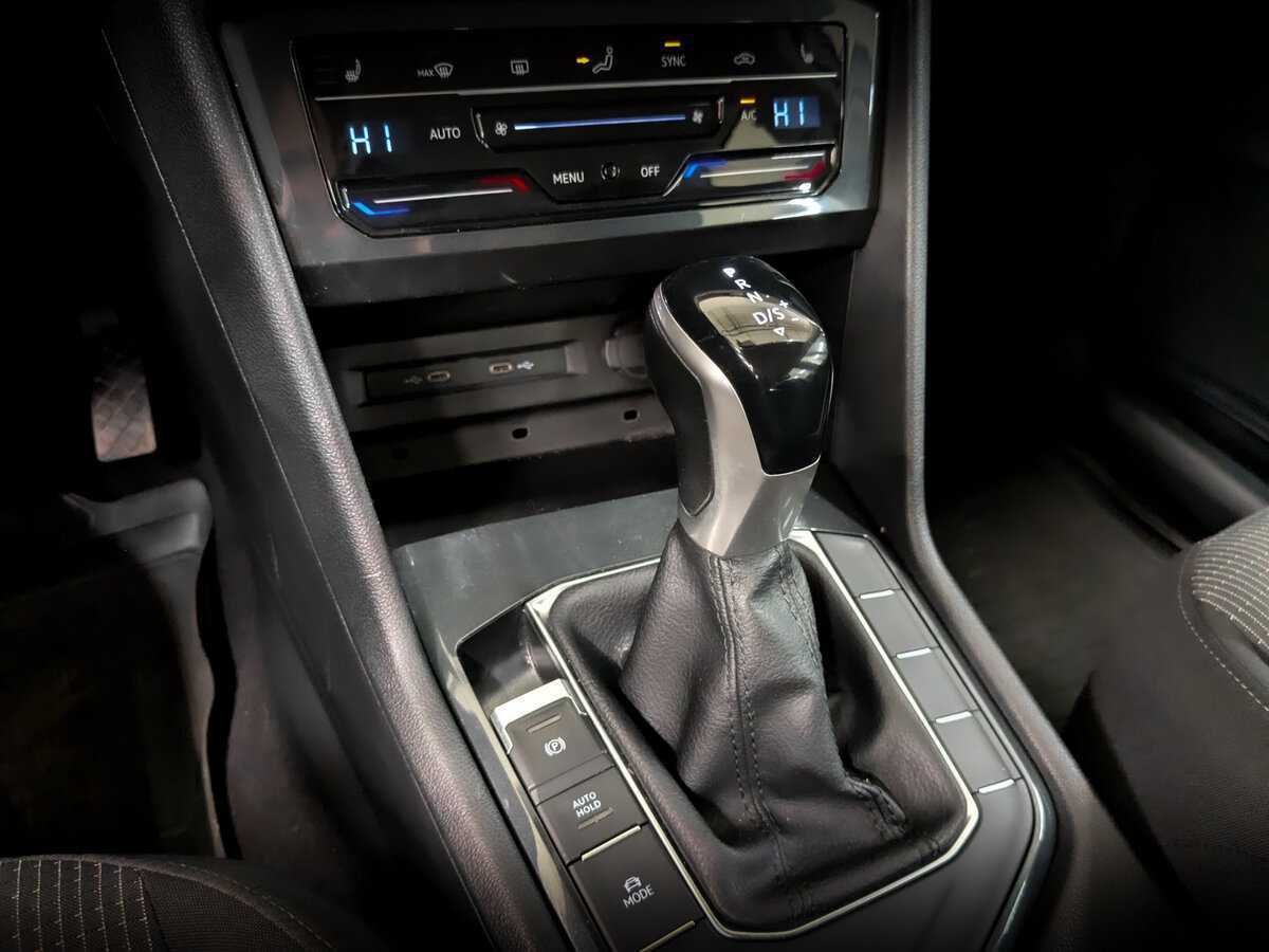 Volkswagen Tiguan б/у, 2021, Роботизированная. Фото: #24