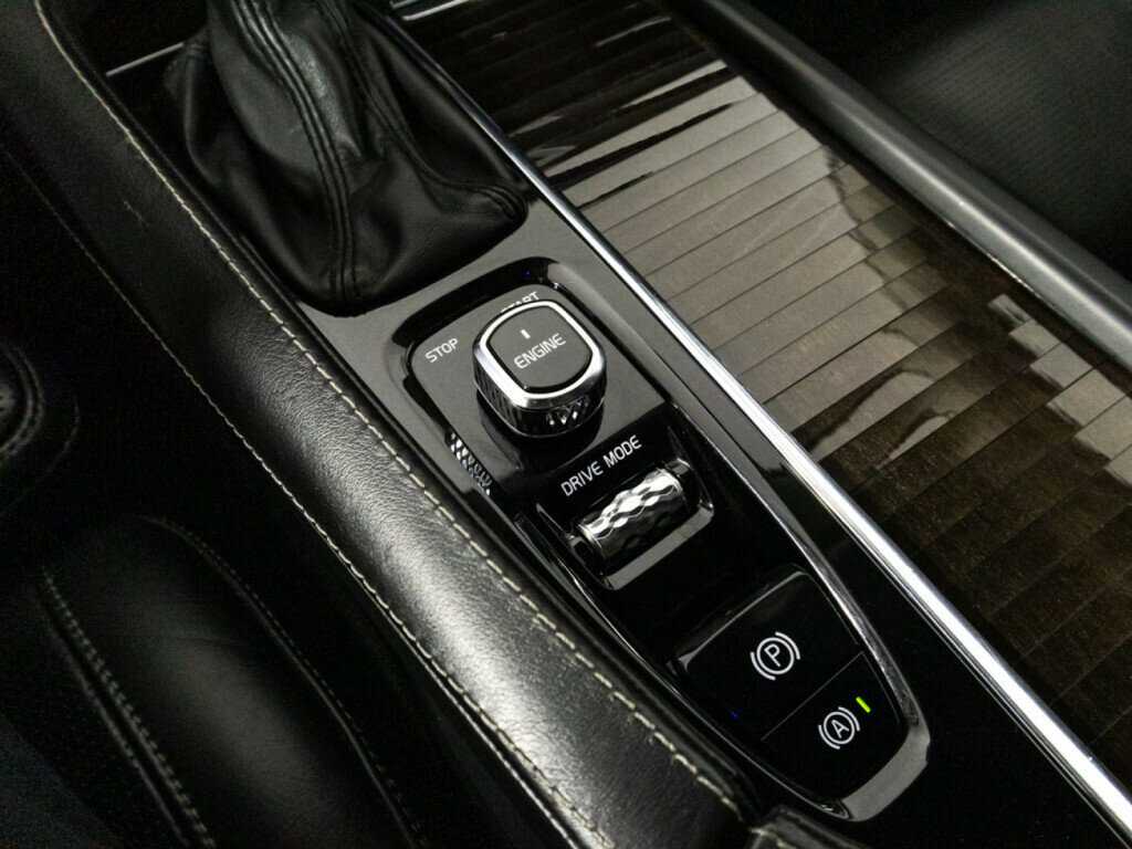 Volvo XC90 б/у, 2016, Автоматическая. Фото: #16