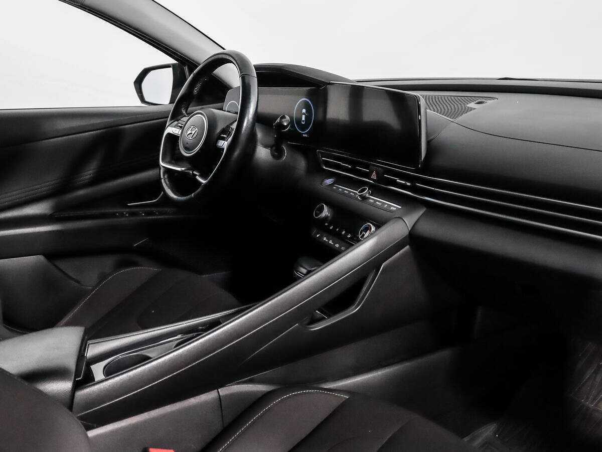 Hyundai Elantra б/у, 2021, Автоматическая. Фото: #13