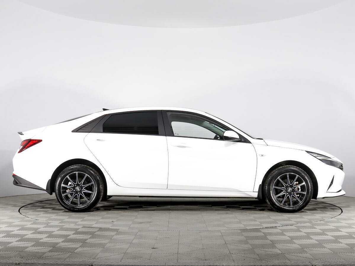 Hyundai Elantra б/у, 2021, Автоматическая. Фото: #3