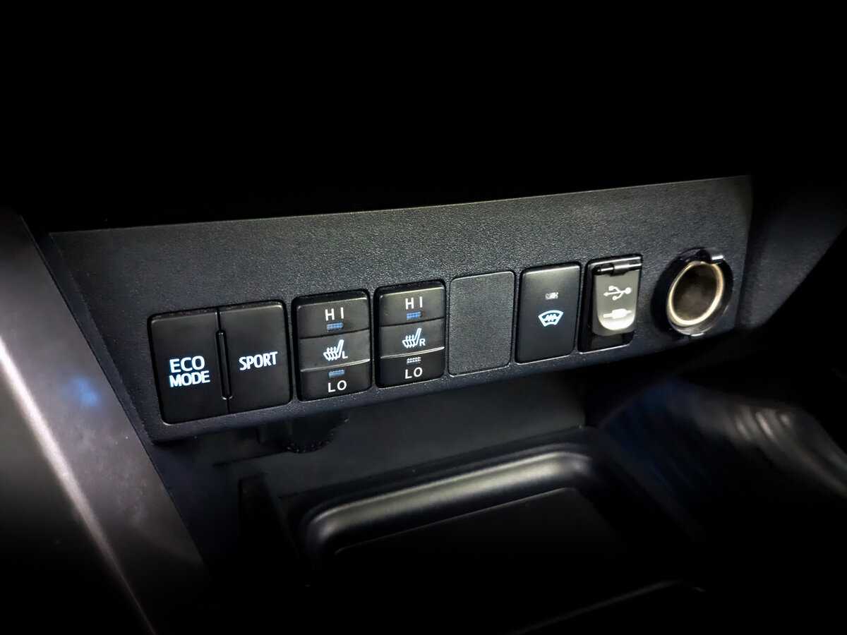 Toyota RAV4 б/у, 2017, Механическая. Фото: #24