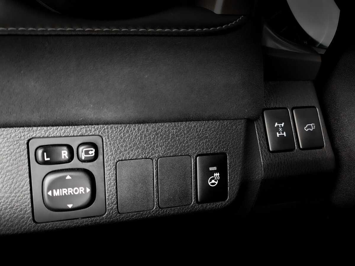 Toyota RAV4 б/у, 2017, Механическая. Фото: #25