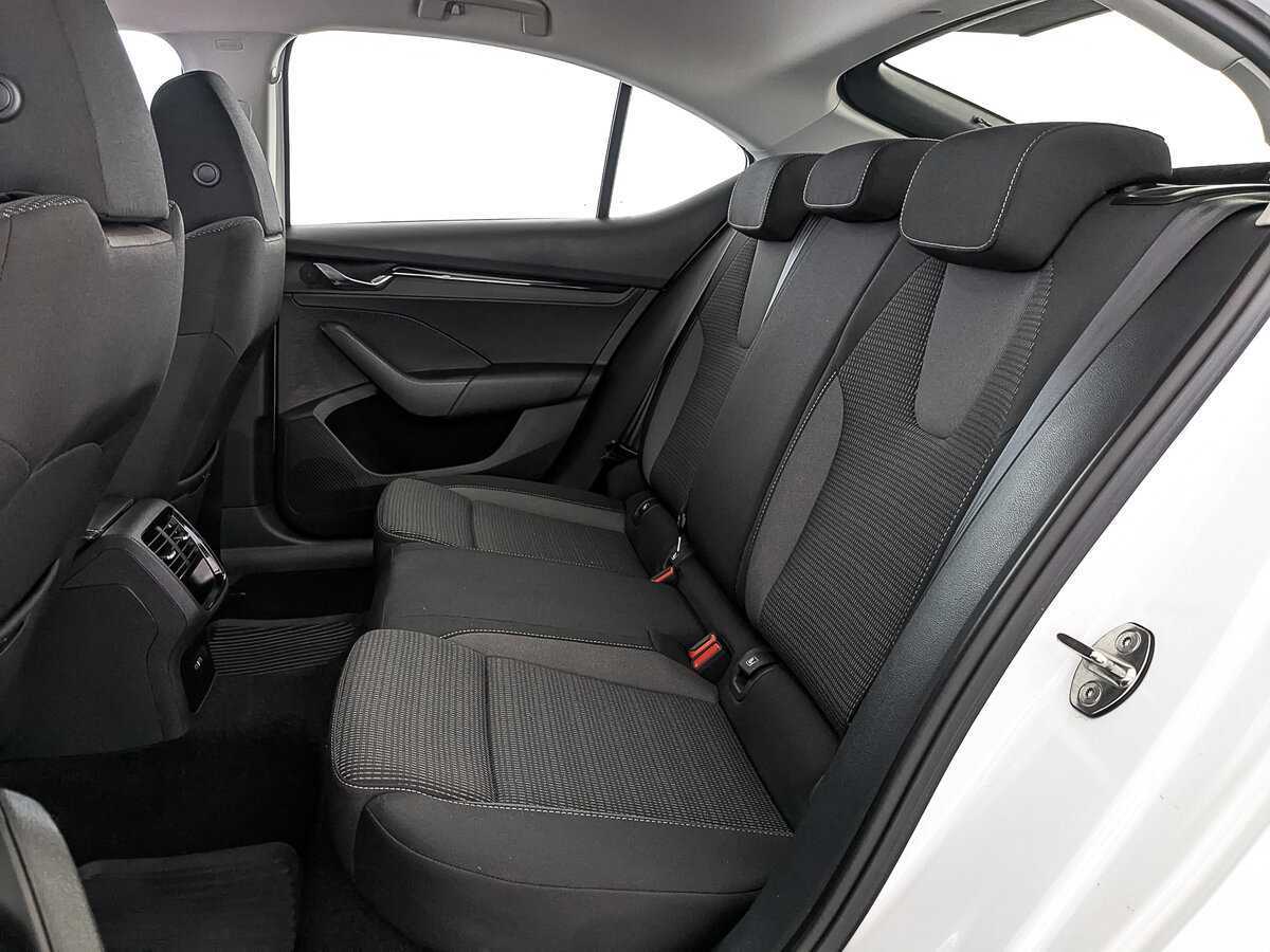 Skoda Octavia б/у, 2021, Автоматическая. Фото: #17