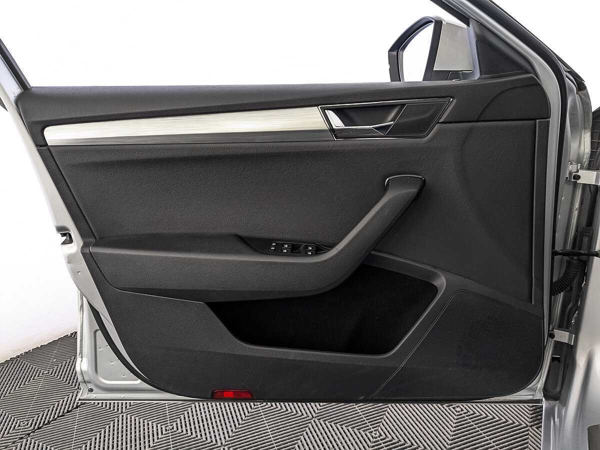 Skoda Superb б/у, 2021, Роботизированная. Фото: #17