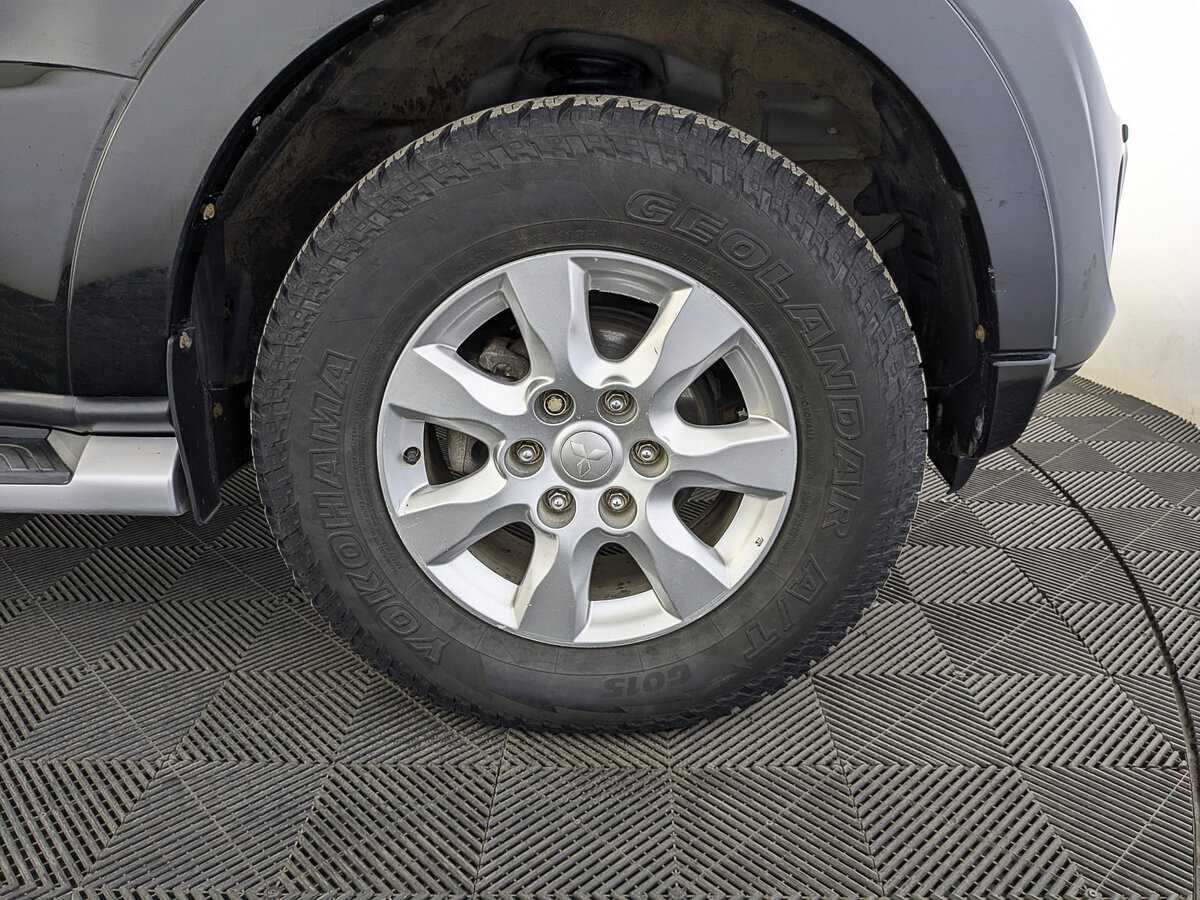 Mitsubishi Pajero б/у, 2013, Автоматическая. Фото: #11