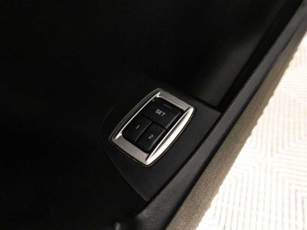 Jaguar XF б/у, 2012, Автоматическая. Фото: #17