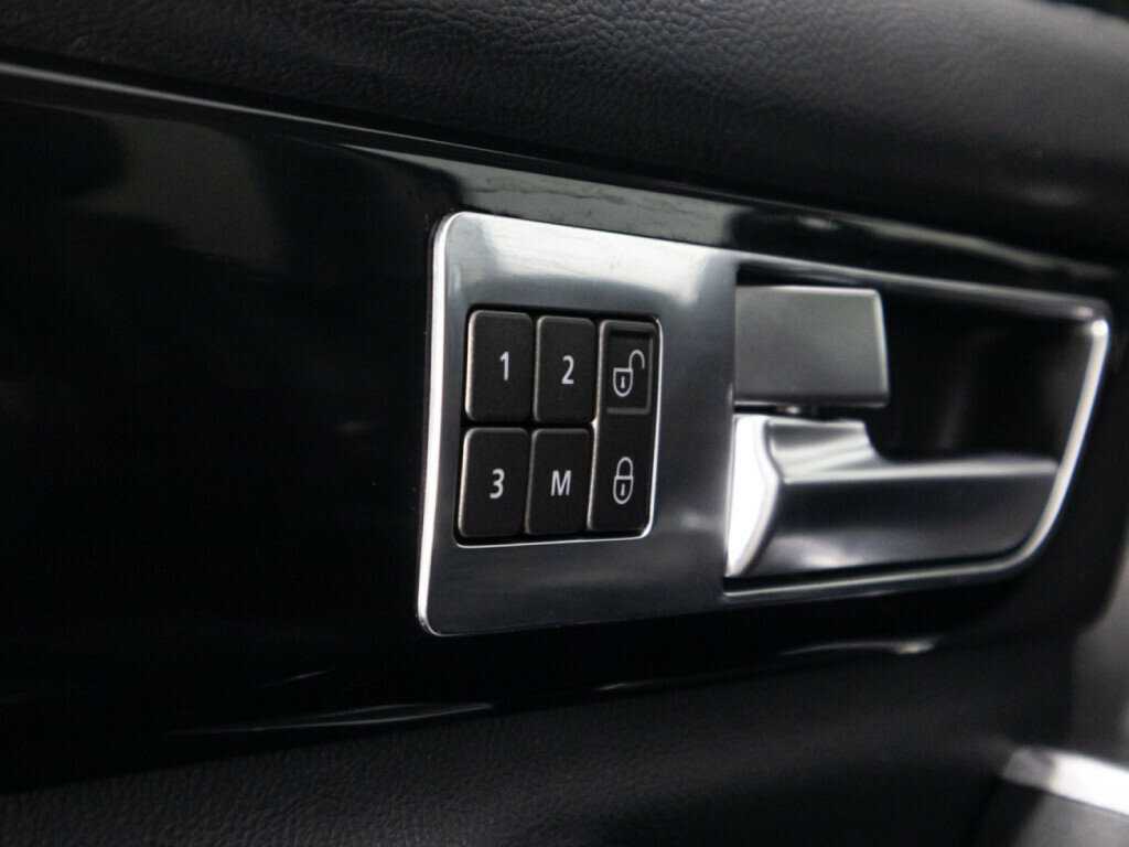 Land Rover Discovery б/у, 2016, Автоматическая. Фото: #22