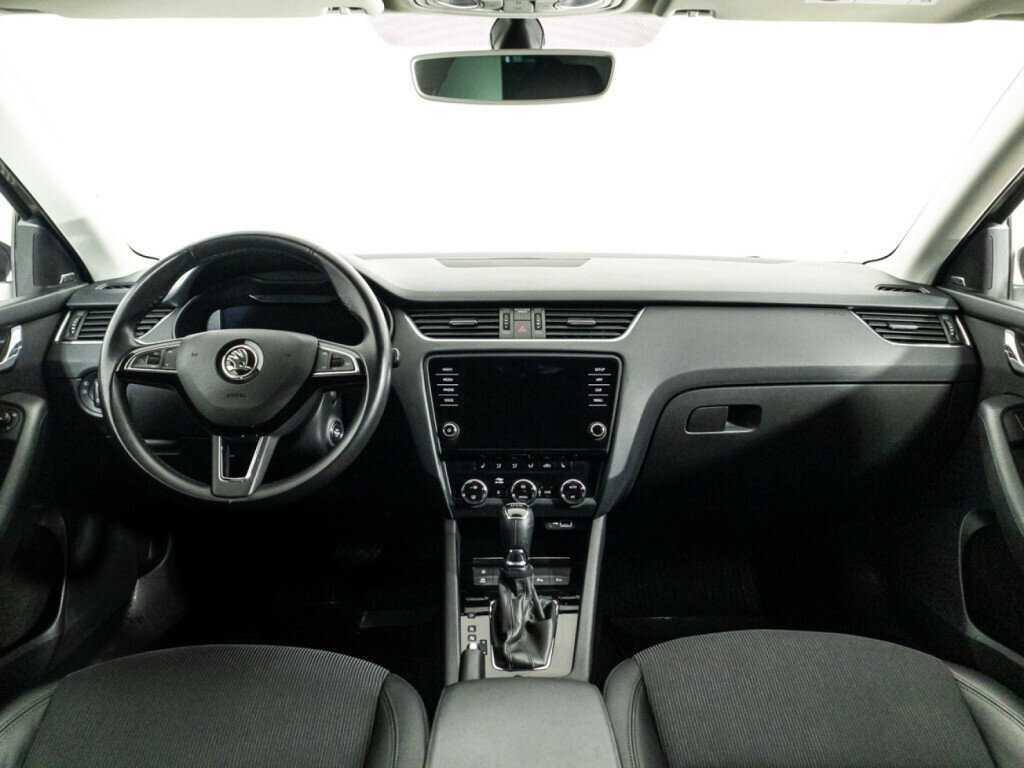 Skoda Octavia б/у, 2019, Роботизированная. Фото: #12