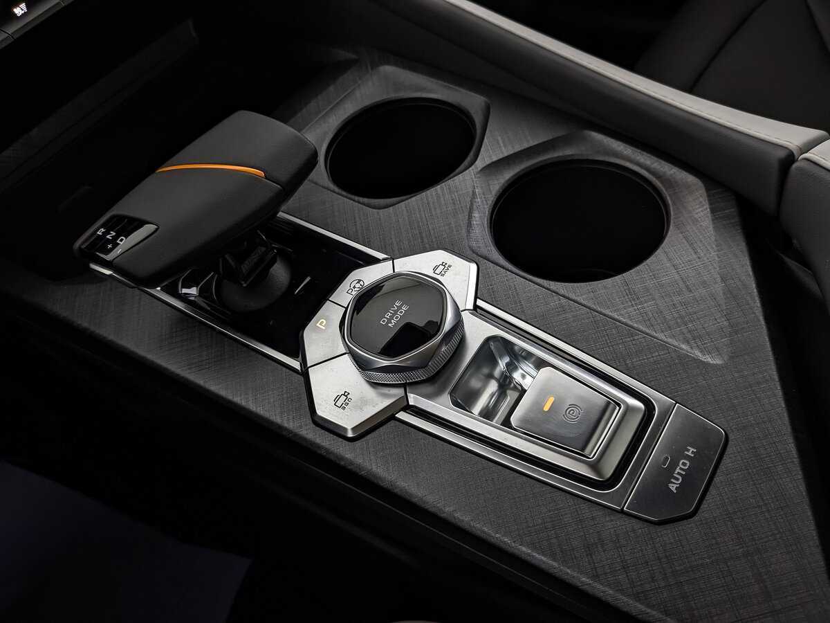 Changan UNI-V б/у, 2024, Роботизированная. Фото: #20