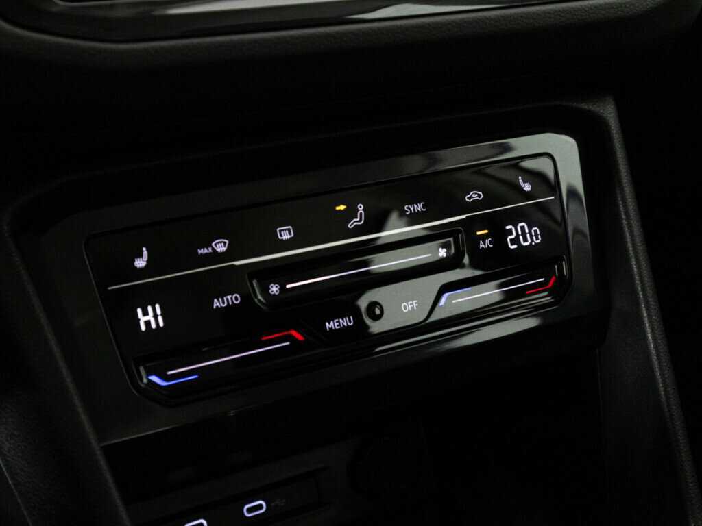 Volkswagen Tiguan б/у, 2021, Роботизированная. Фото: #16