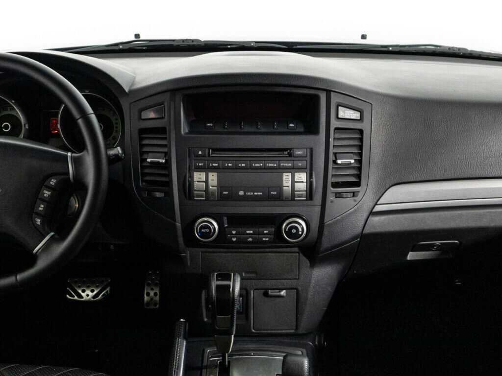 Mitsubishi Pajero б/у, 2013, Автоматическая. Фото: #21