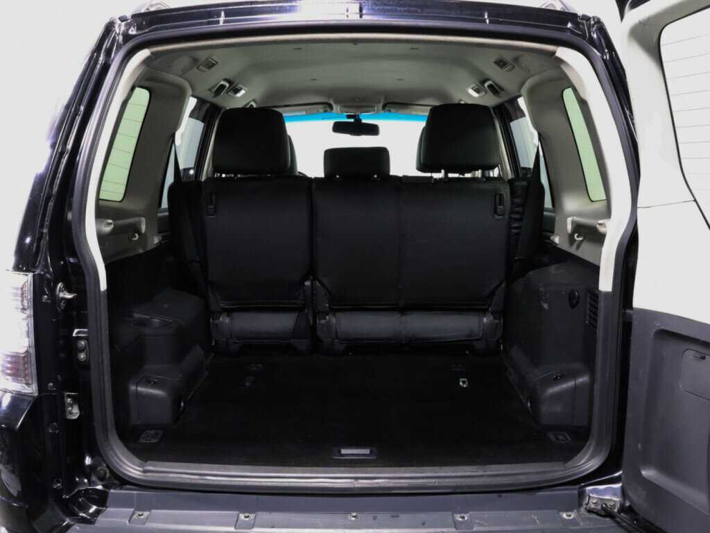 Mitsubishi Pajero б/у, 2013, Автоматическая. Фото: #24