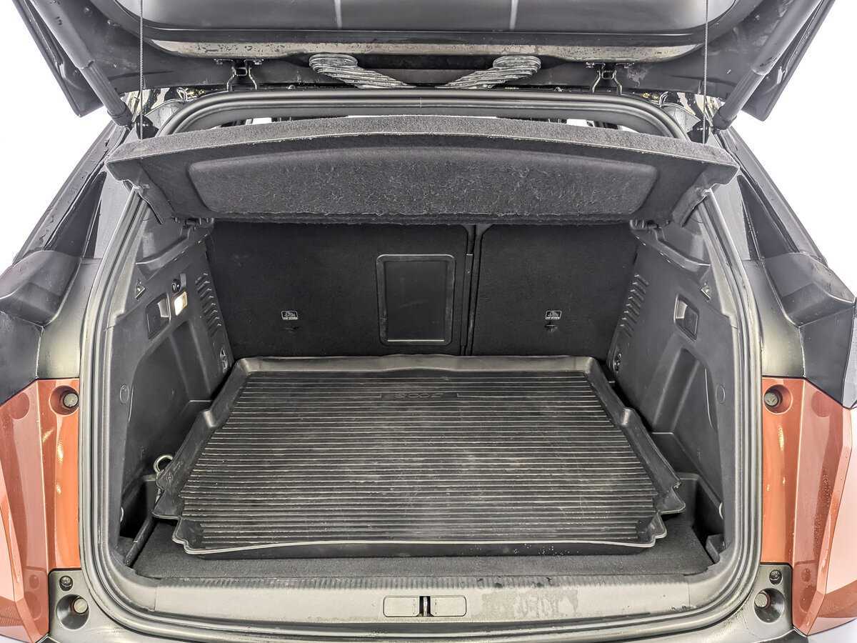 Peugeot 3008 б/у, 2019, Автоматическая. Фото: #9