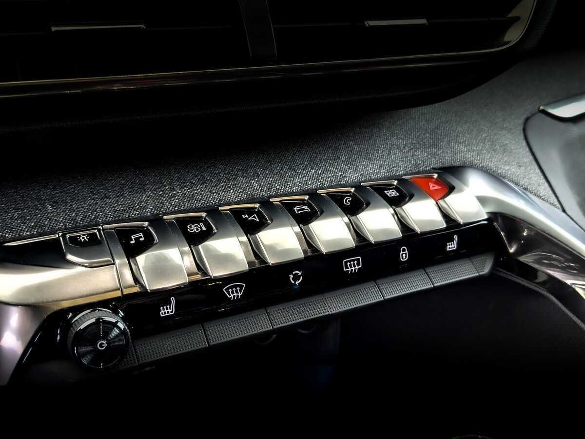 Peugeot 3008 б/у, 2019, Автоматическая. Фото: #25