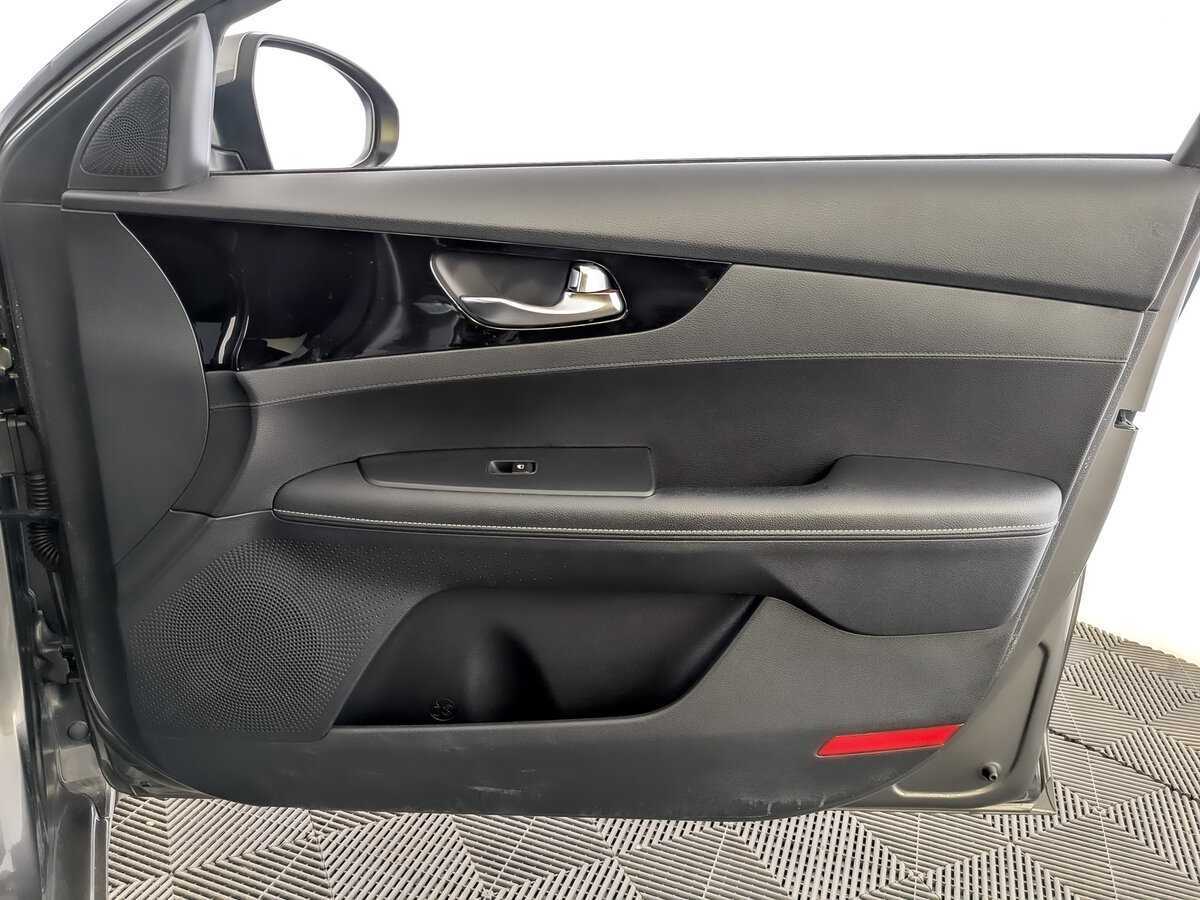 Kia Cerato б/у, 2021, Автоматическая. Фото: #23
