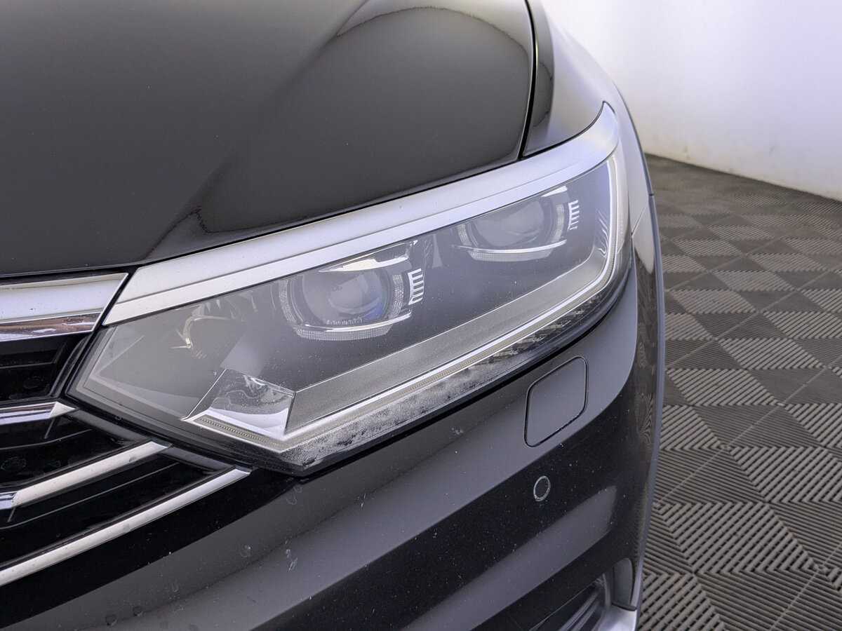 Volkswagen Passat б/у, 2018, Роботизированная. Фото: #16