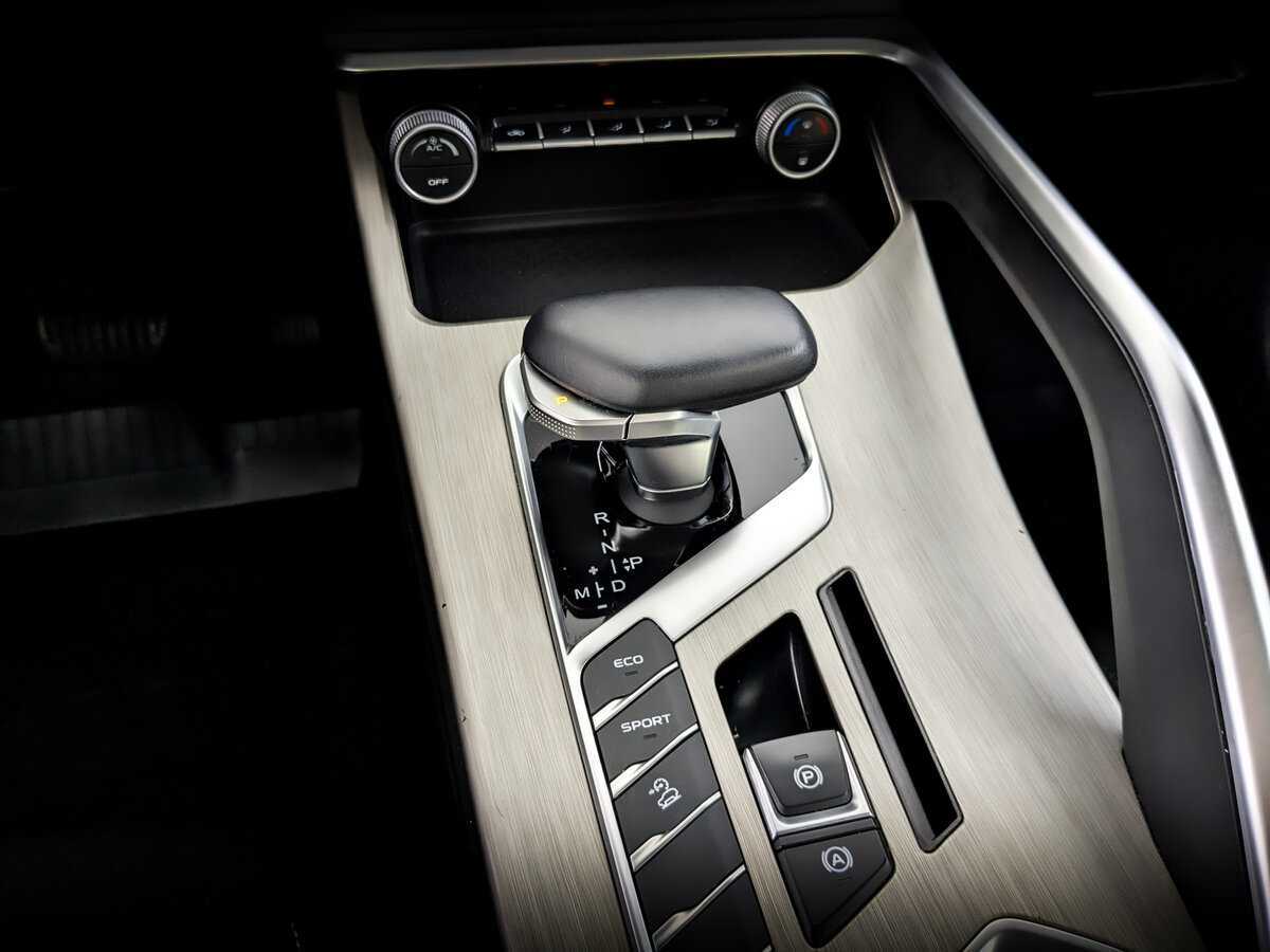 Geely Coolray б/у, 2023, Роботизированная. Фото: #22