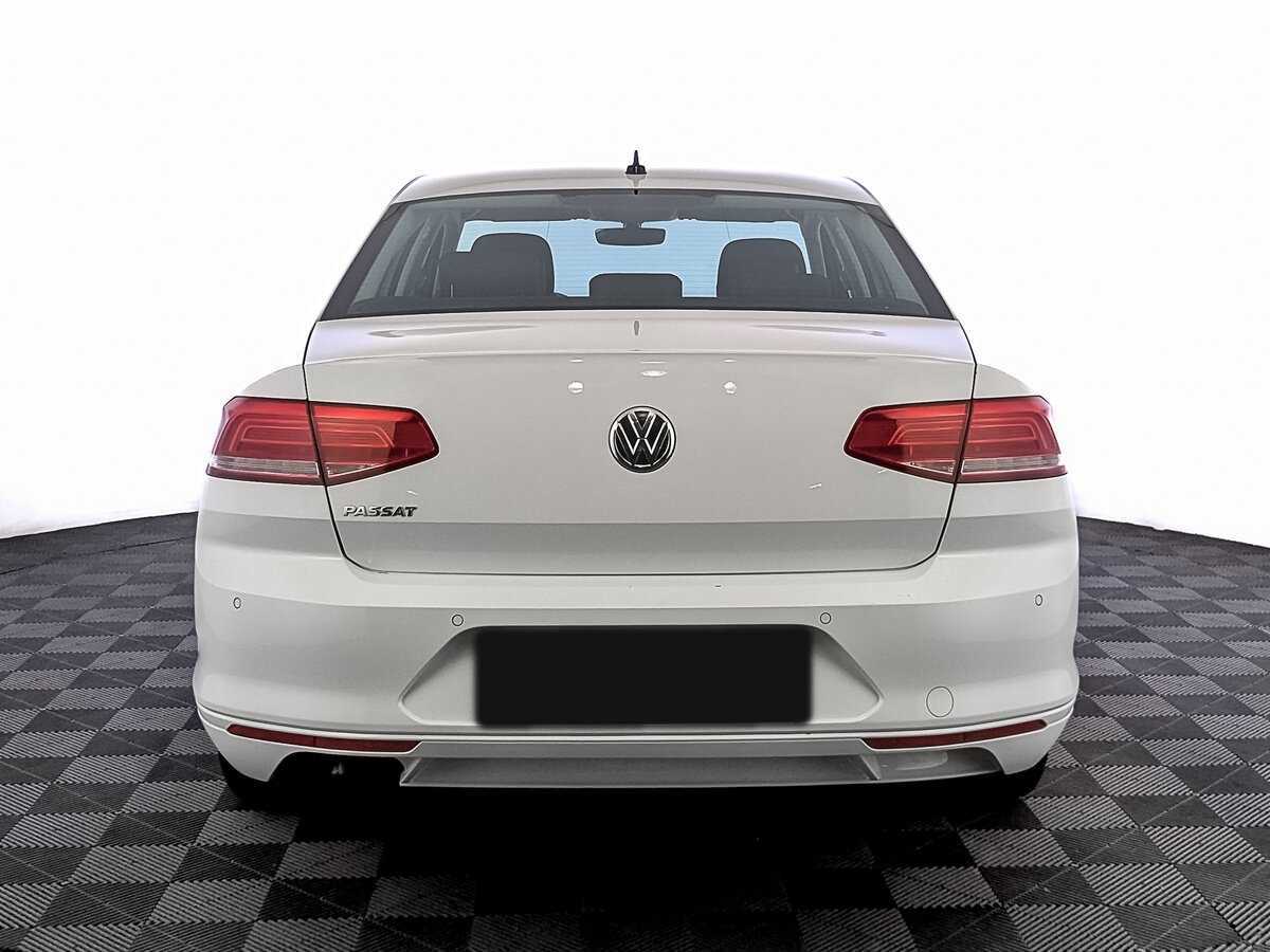 Volkswagen Passat б/у, 2019, Роботизированная. Фото: #5