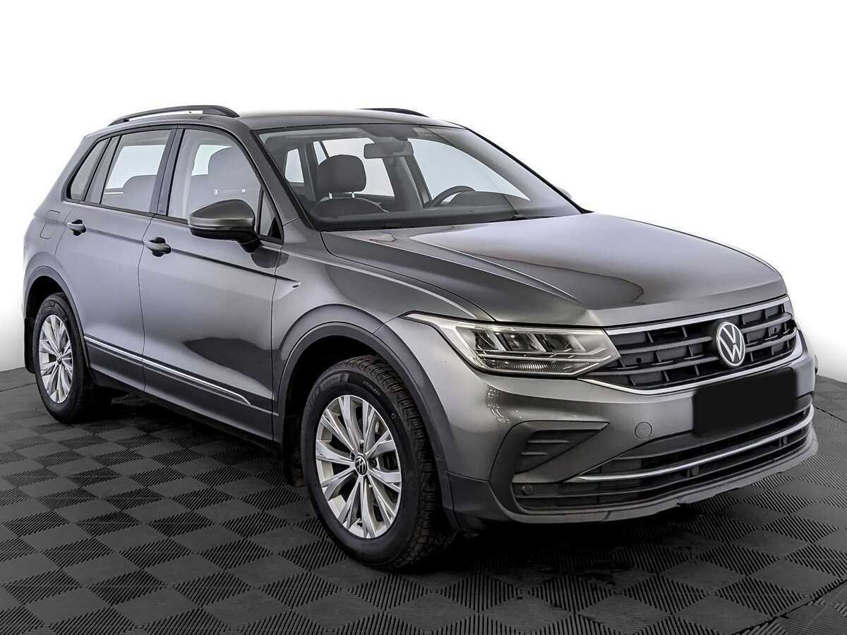 Volkswagen Tiguan б/у, 2021, Механическая. Фото: #2