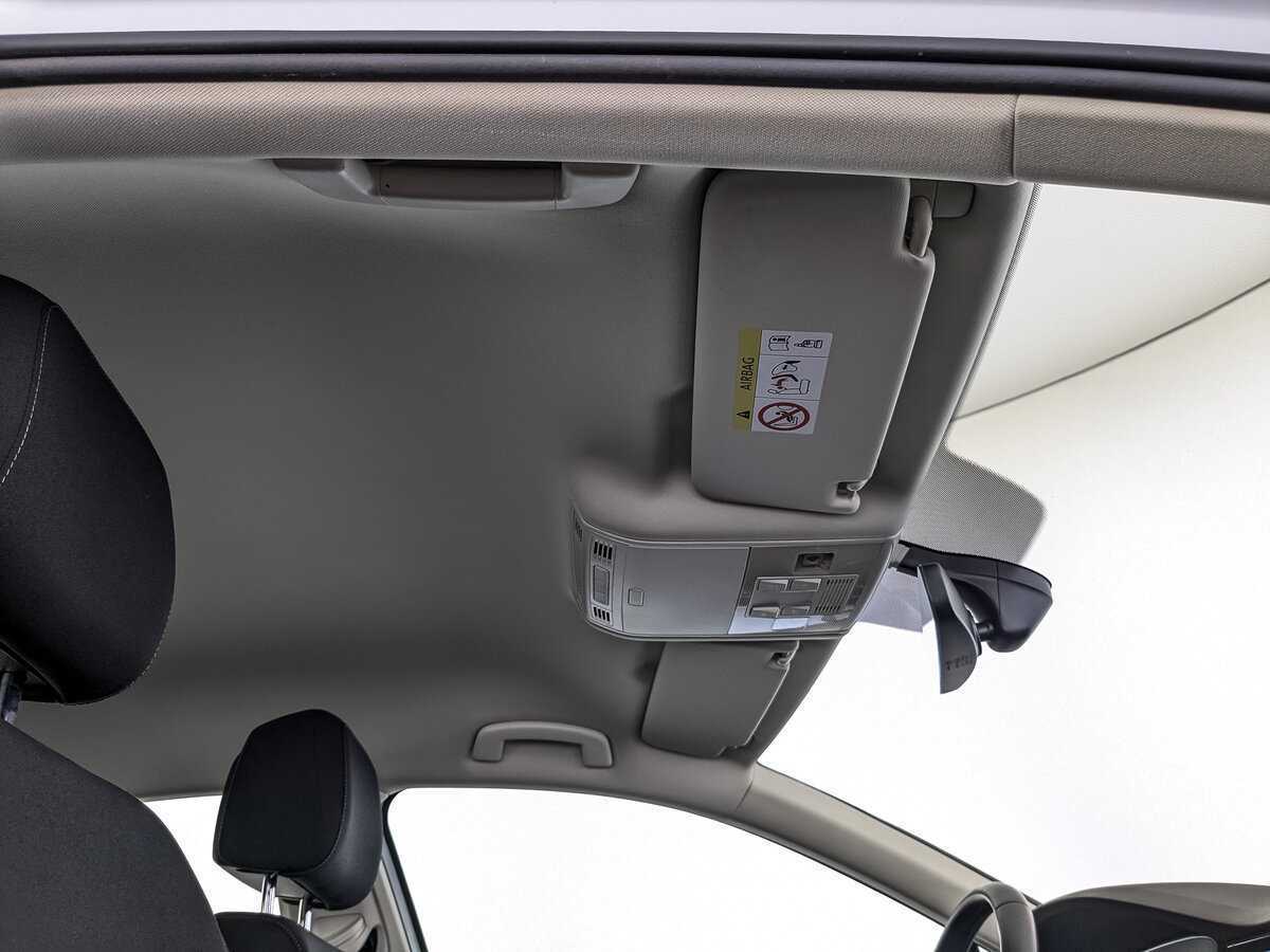 Volkswagen Passat б/у, 2019, Роботизированная. Фото: #22