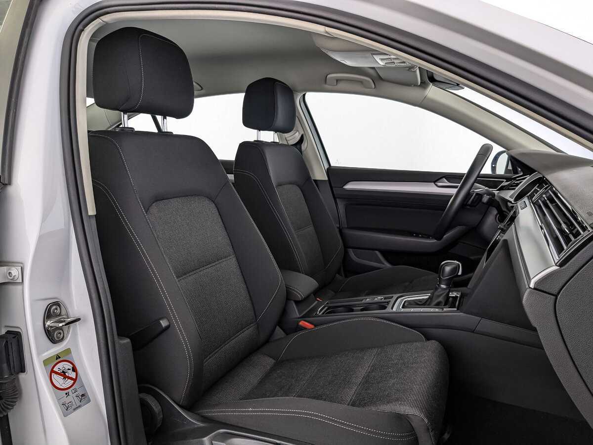 Volkswagen Passat б/у, 2019, Роботизированная. Фото: #23