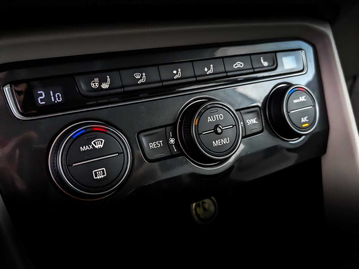 Volkswagen Tiguan б/у, 2017, Роботизированная. Фото: #24