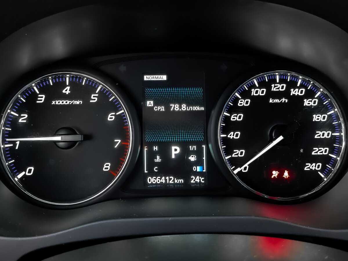 Mitsubishi Outlander б/у, 2021, Вариатор. Фото: #15