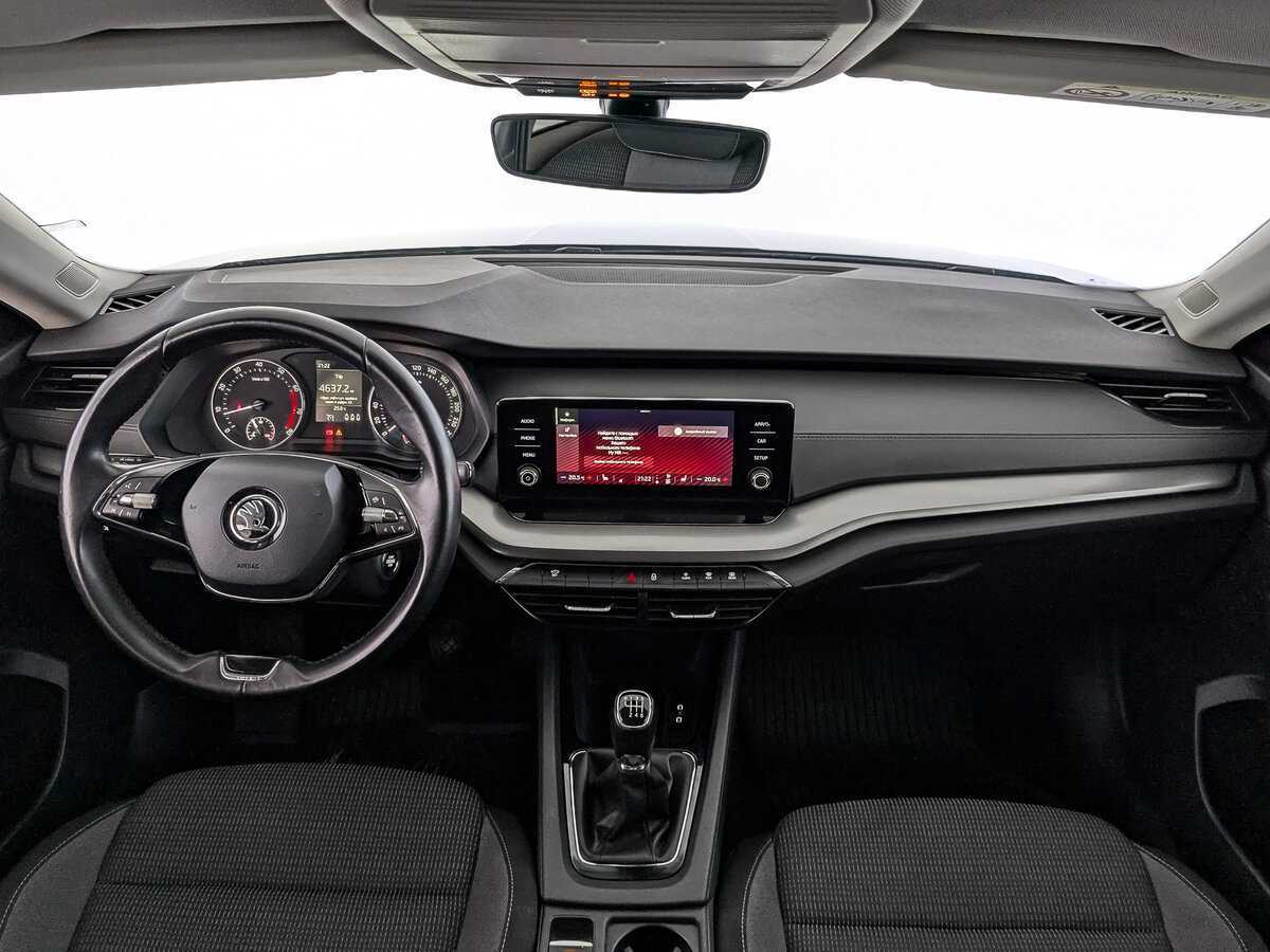 Skoda Octavia б/у, 2021, Механическая. Фото: #13