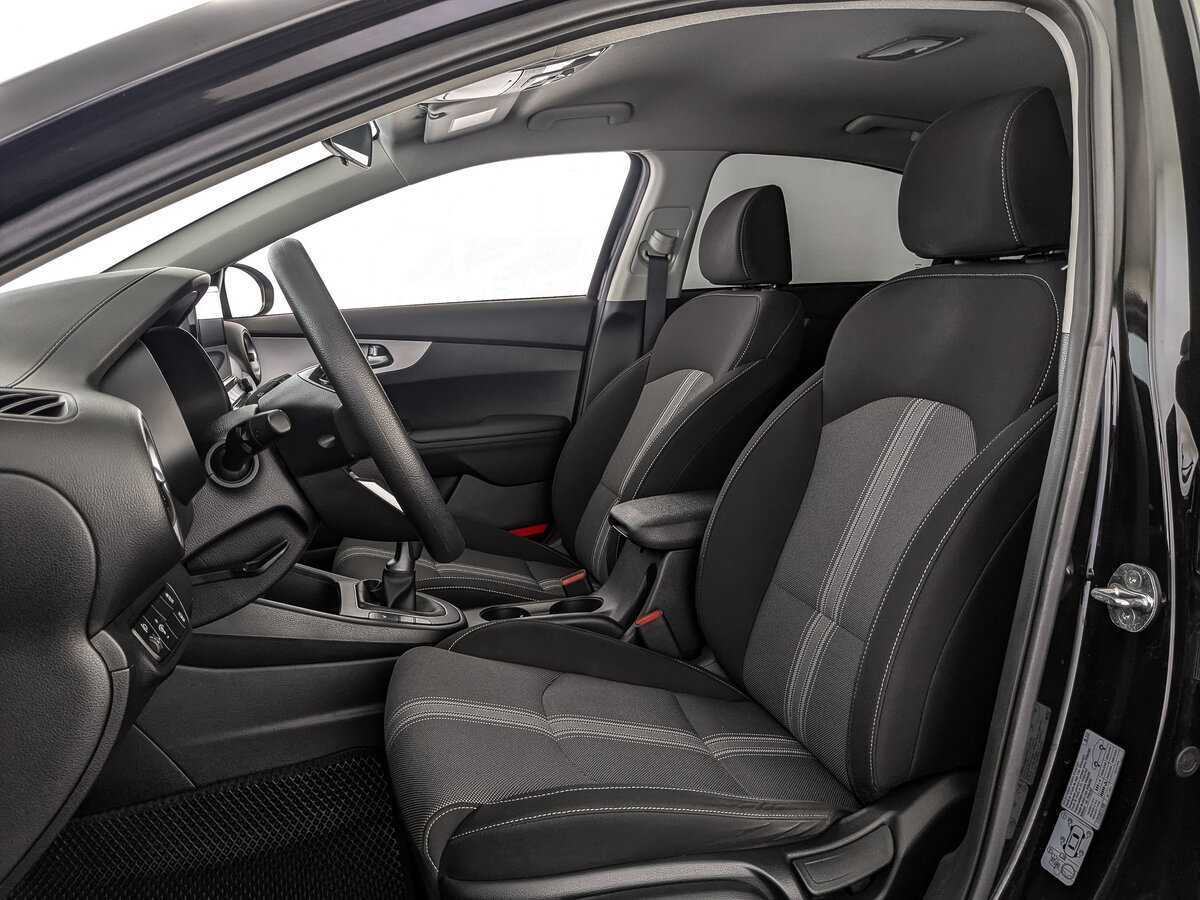 Kia Cerato б/у, 2022, Механическая. Фото: #19