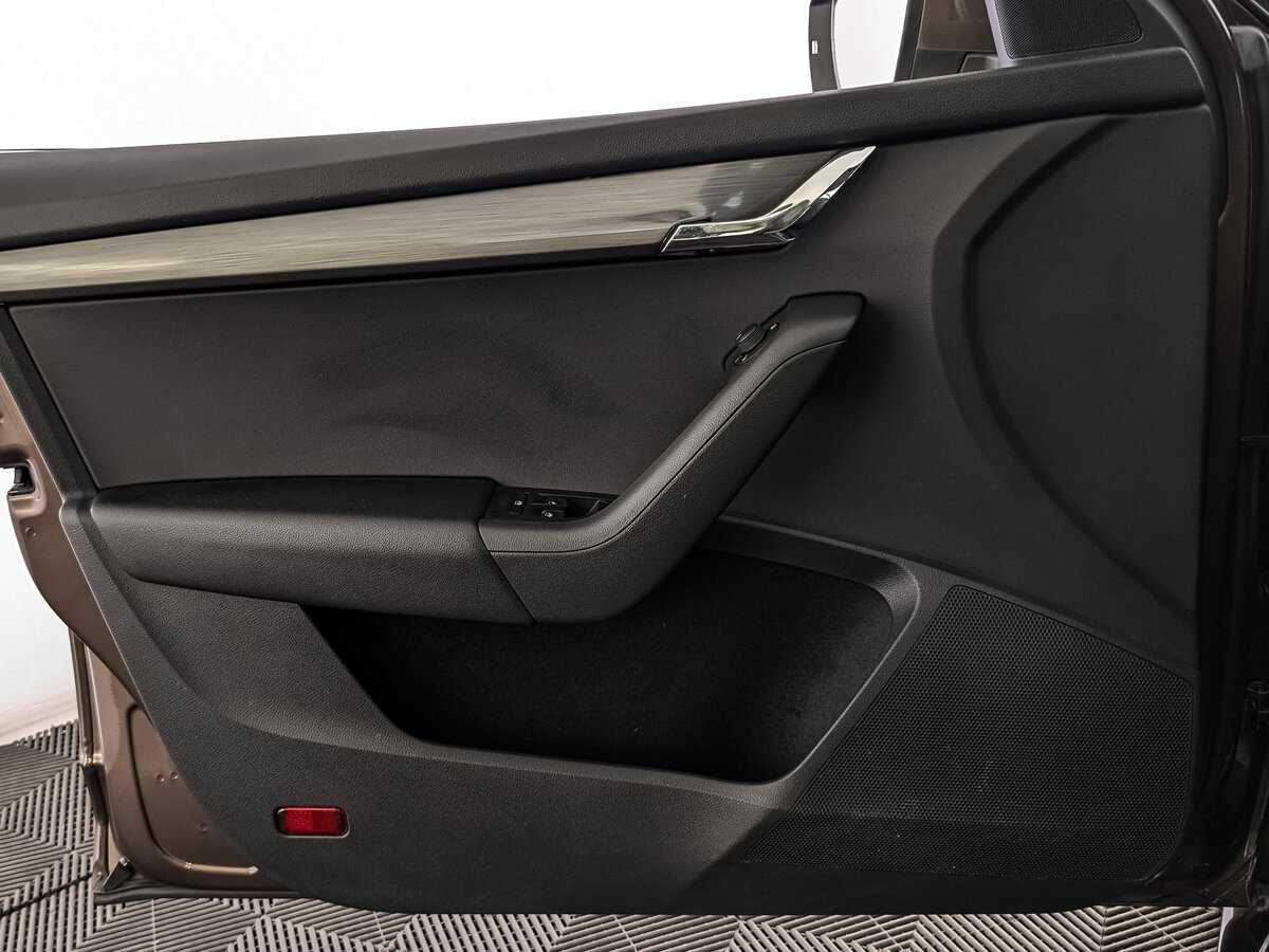 Skoda Octavia б/у, 2020, Роботизированная. Фото: #16