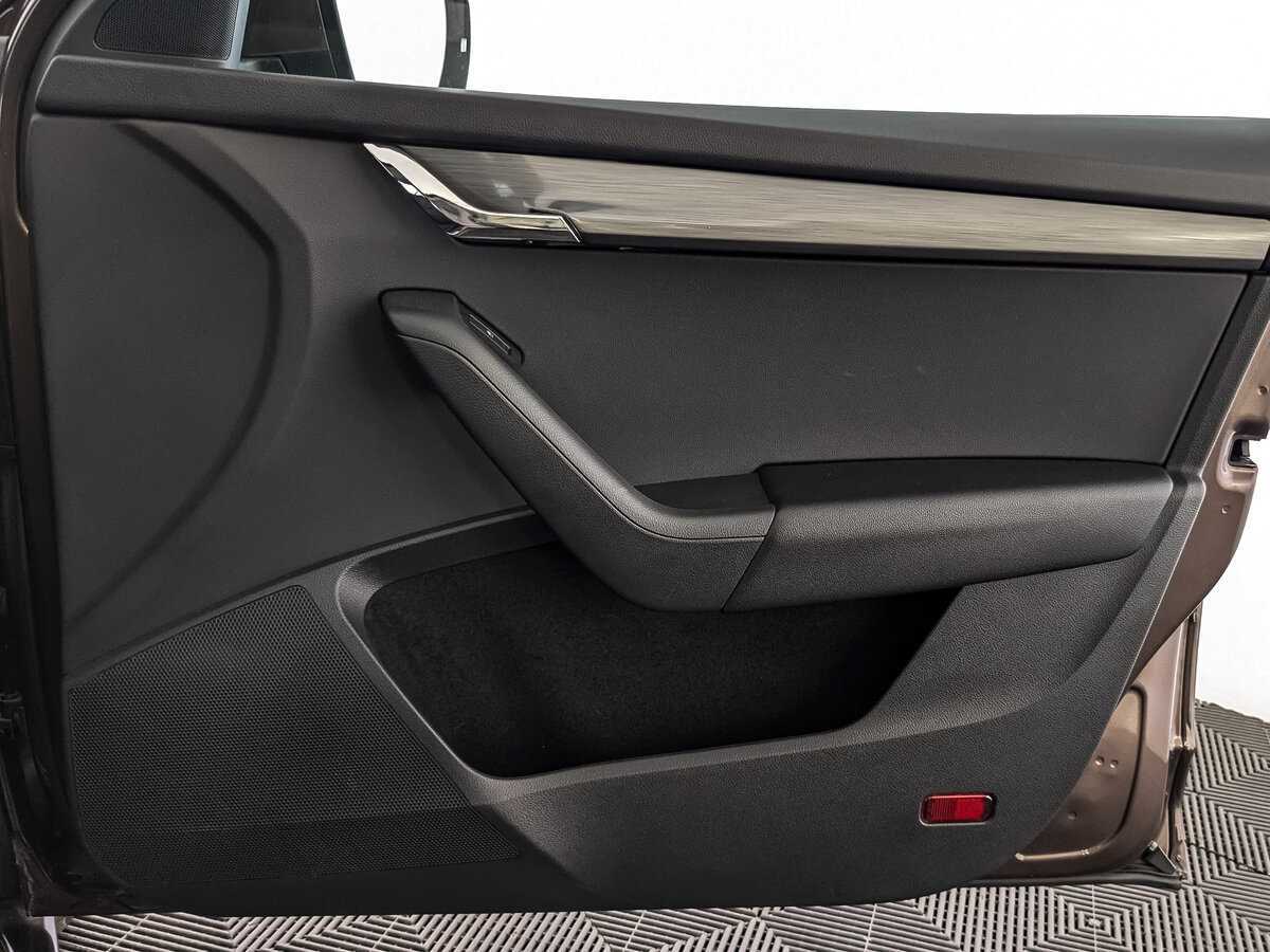 Skoda Octavia б/у, 2020, Роботизированная. Фото: #21