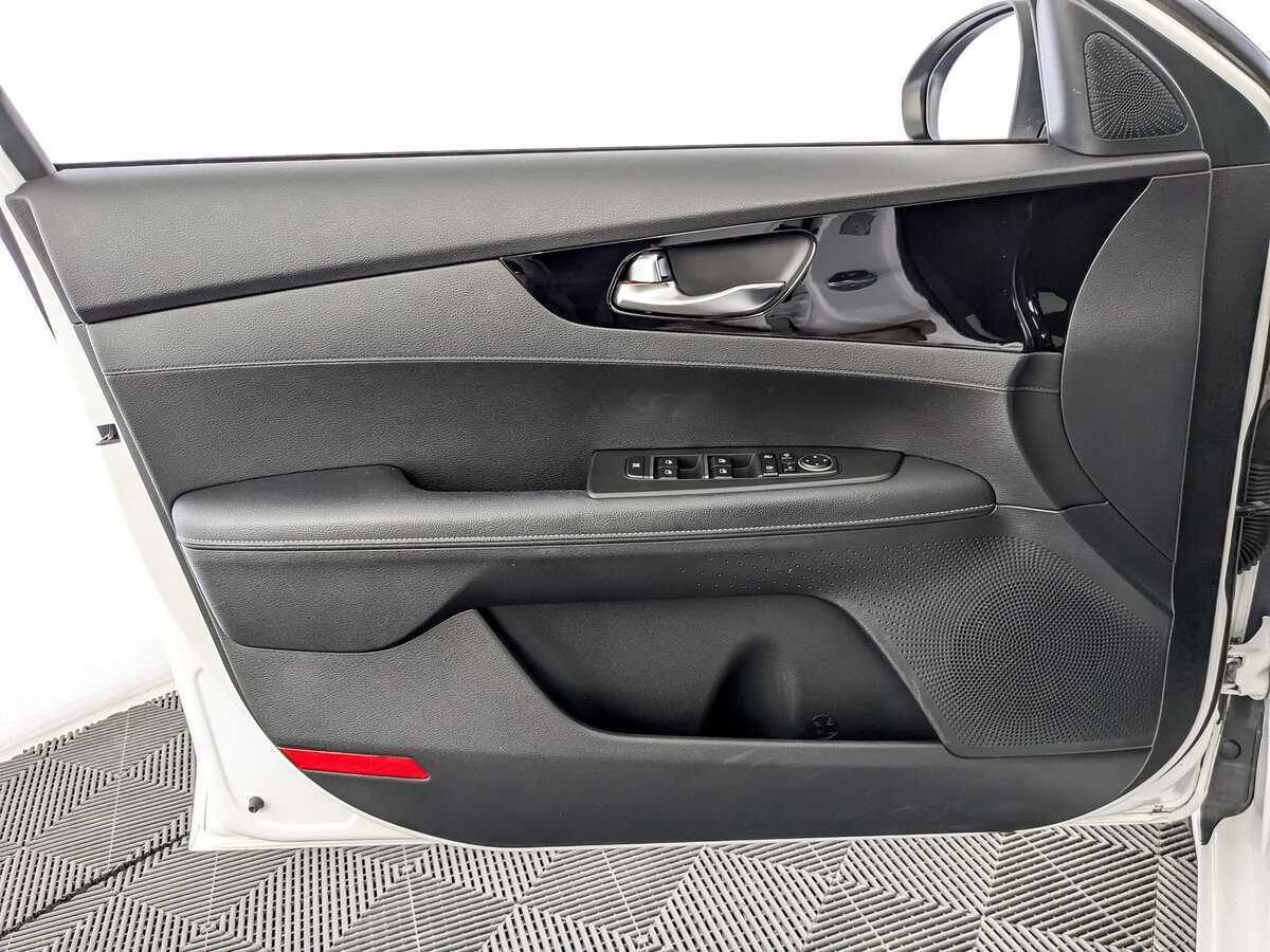 Kia Cerato б/у, 2021, Автоматическая. Фото: #18