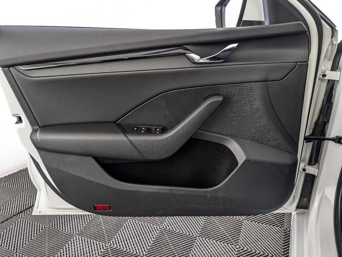 Skoda Octavia б/у, 2021, Автоматическая. Фото: #18