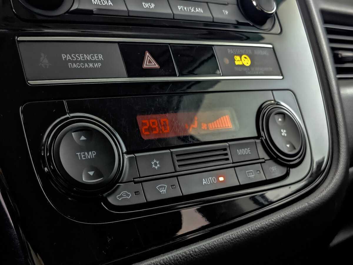 Mitsubishi Outlander б/у, 2019, Вариатор. Фото: #20