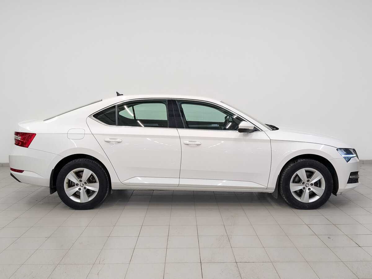 Skoda Superb б/у, 2020, Роботизированная. Фото: #4