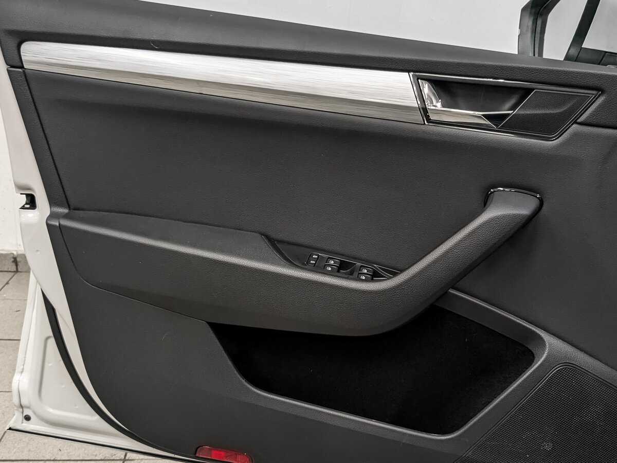 Skoda Superb б/у, 2020, Роботизированная. Фото: #19