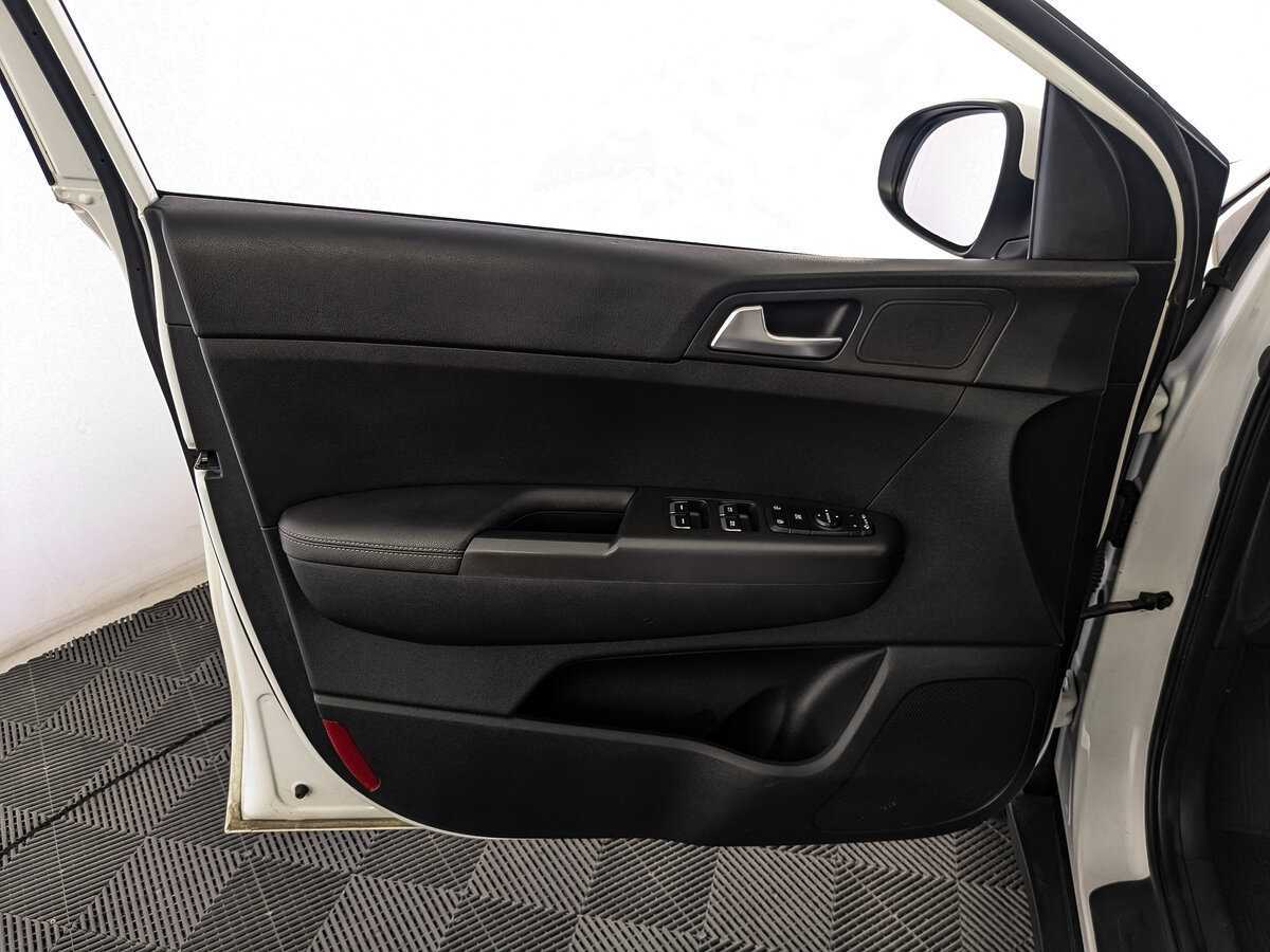 Kia Sportage б/у, 2020, Автоматическая. Фото: #18