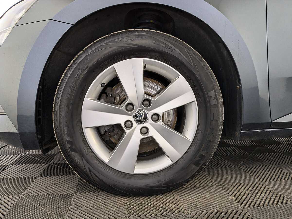 Skoda Superb б/у, 2019, Роботизированная. Фото: #11