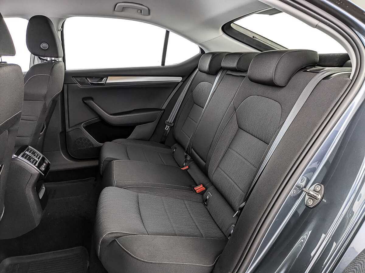 Skoda Superb б/у, 2019, Роботизированная. Фото: #16