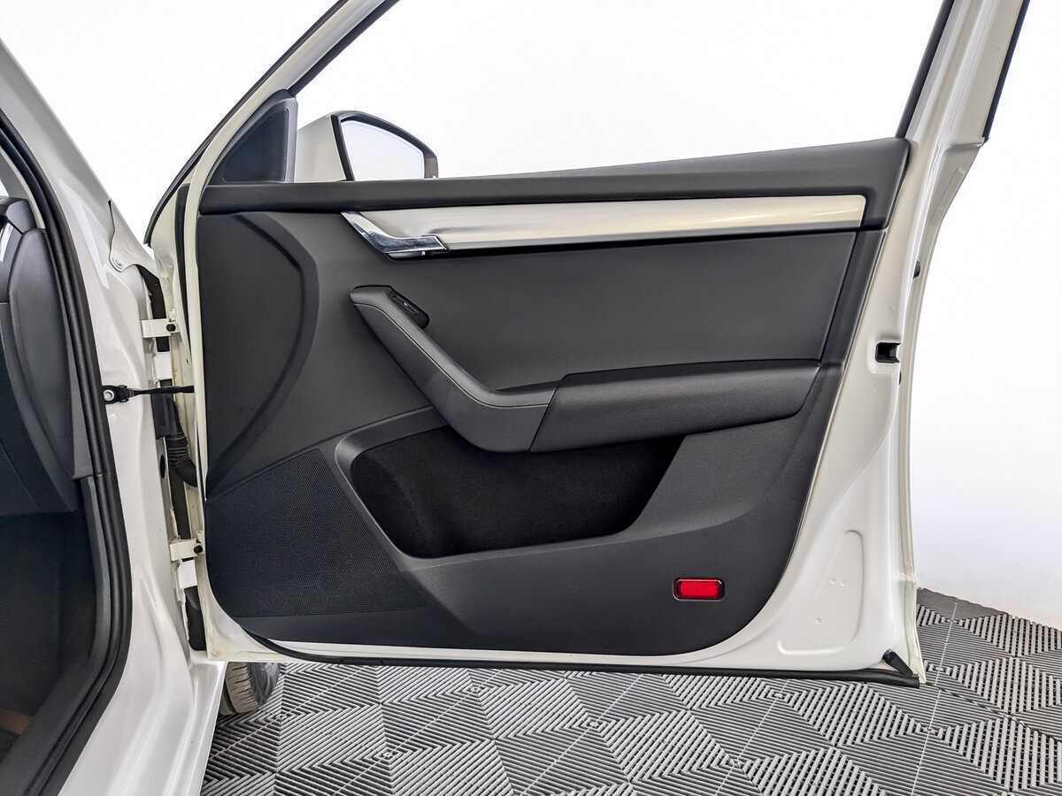 Skoda Octavia б/у, 2020, Роботизированная. Фото: #23