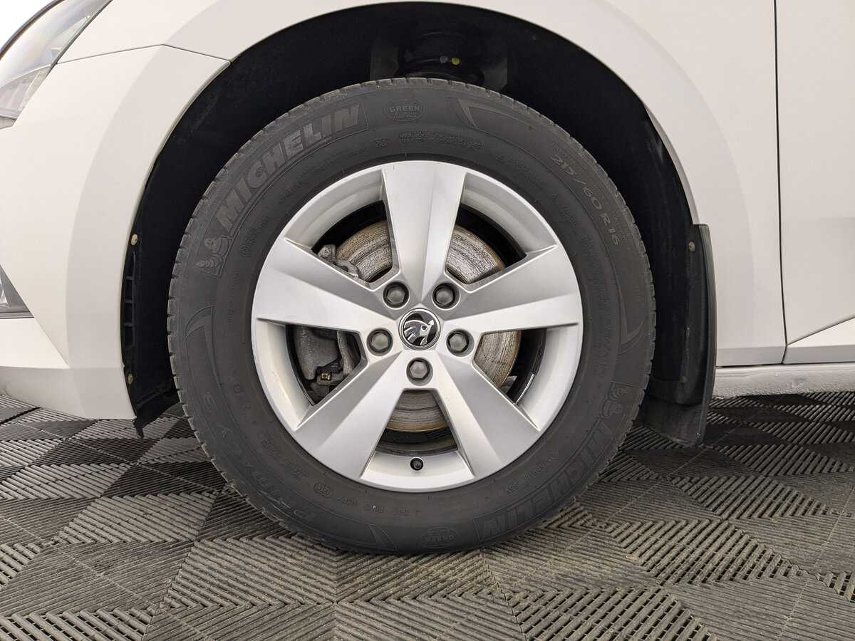 Skoda Superb б/у, 2018, Роботизированная. Фото: #11