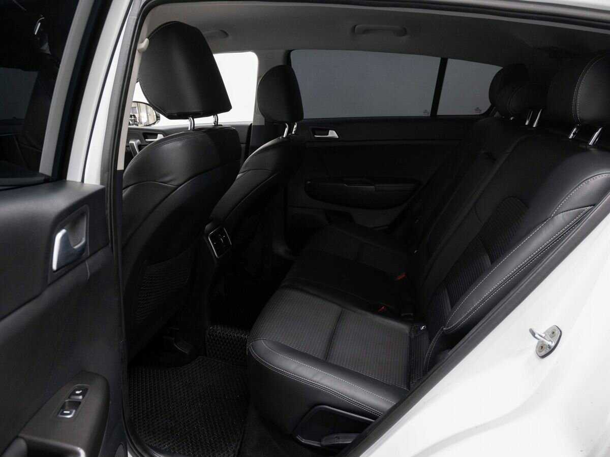 Kia Sportage б/у, 2016, Автоматическая. Фото: #9