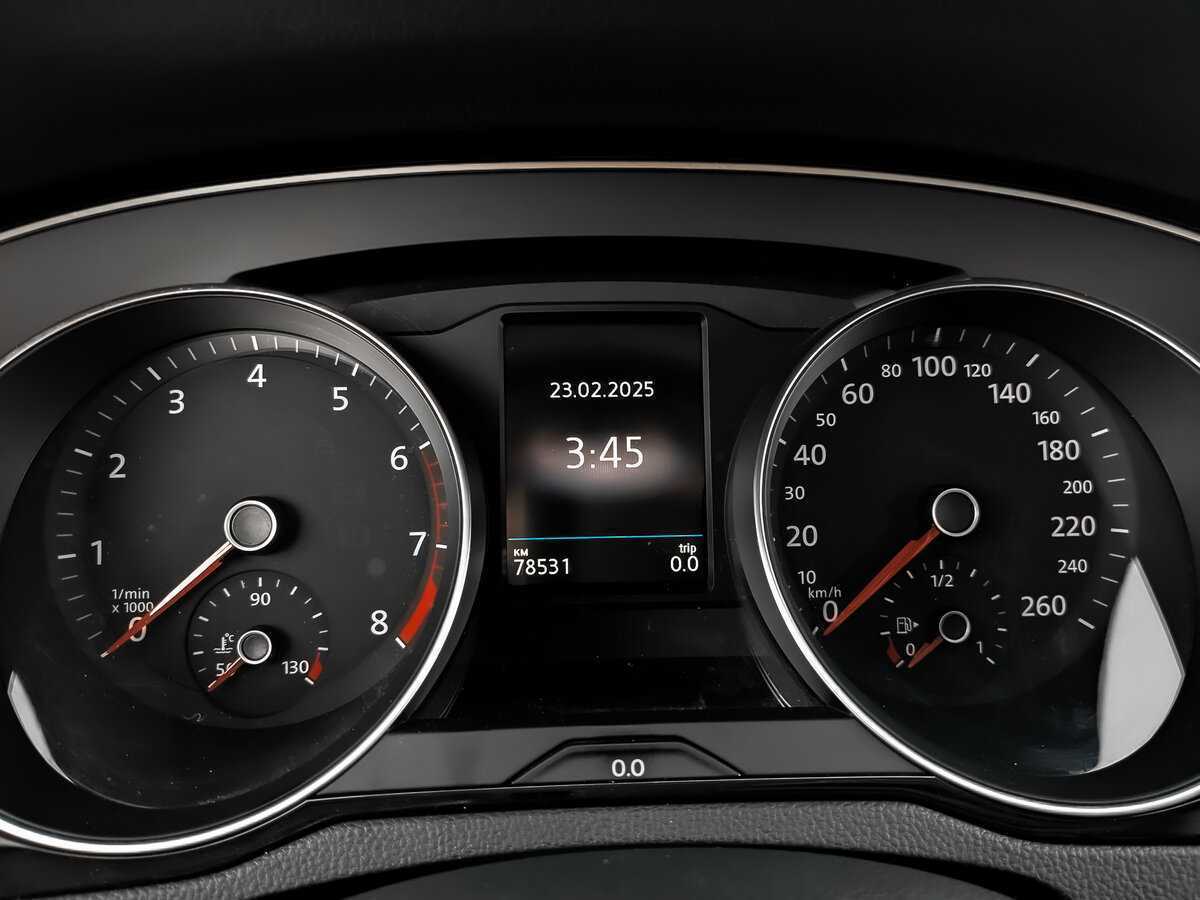 Volkswagen Passat б/у, 2019, Роботизированная. Фото: #15