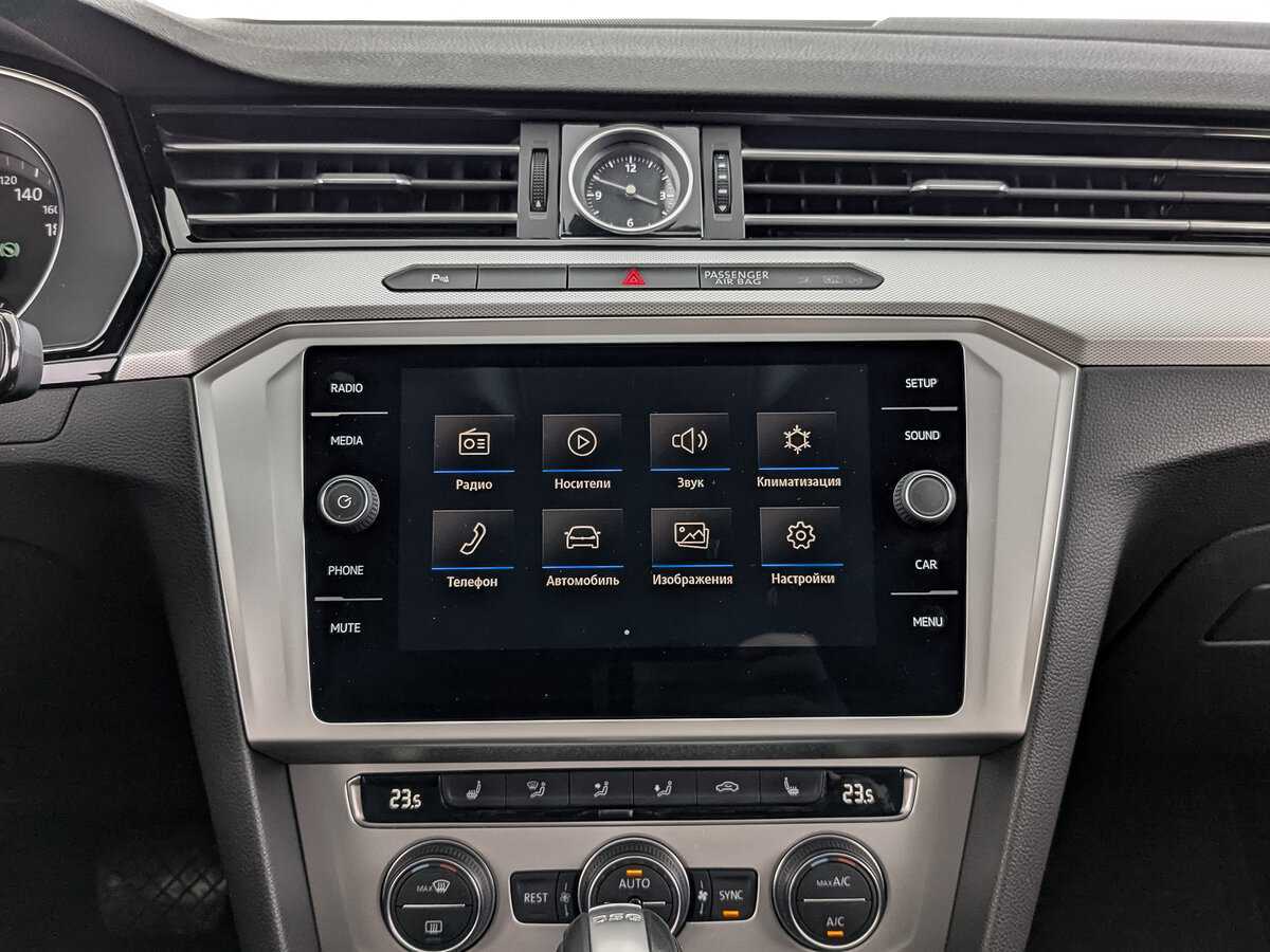 Volkswagen Passat б/у, 2019, Роботизированная. Фото: #16