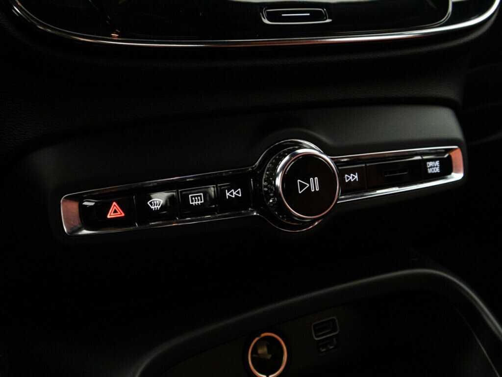 Volvo XC40 б/у, 2018, Автоматическая. Фото: #20