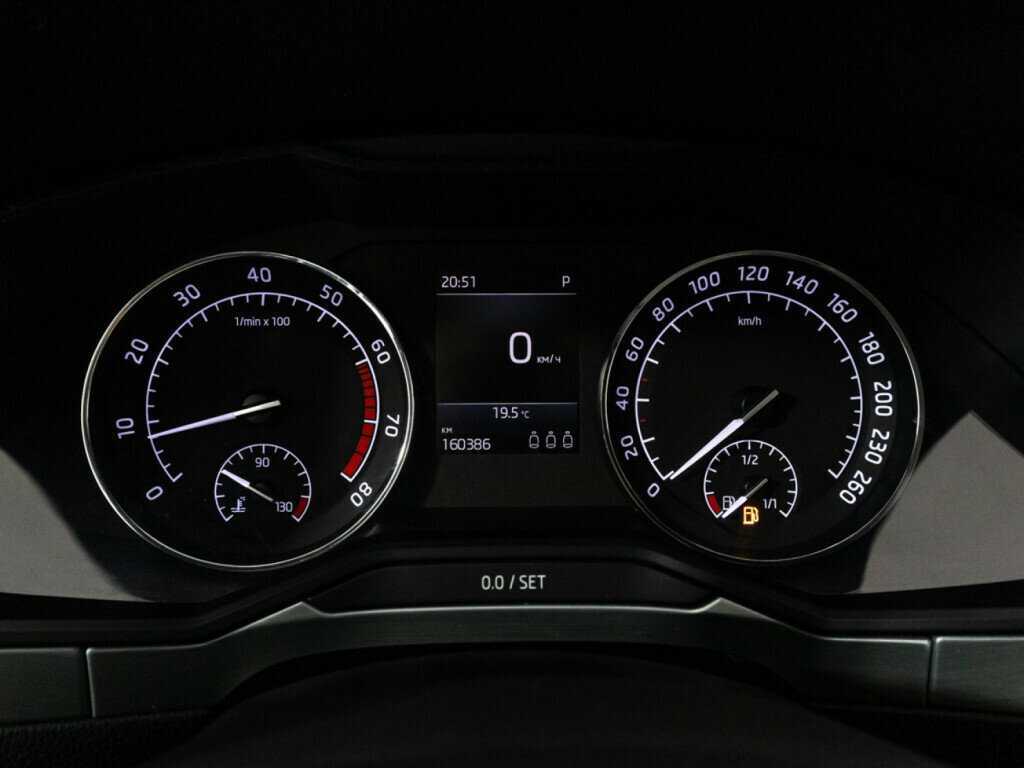 Skoda Superb б/у, 2018, Роботизированная. Фото: #11