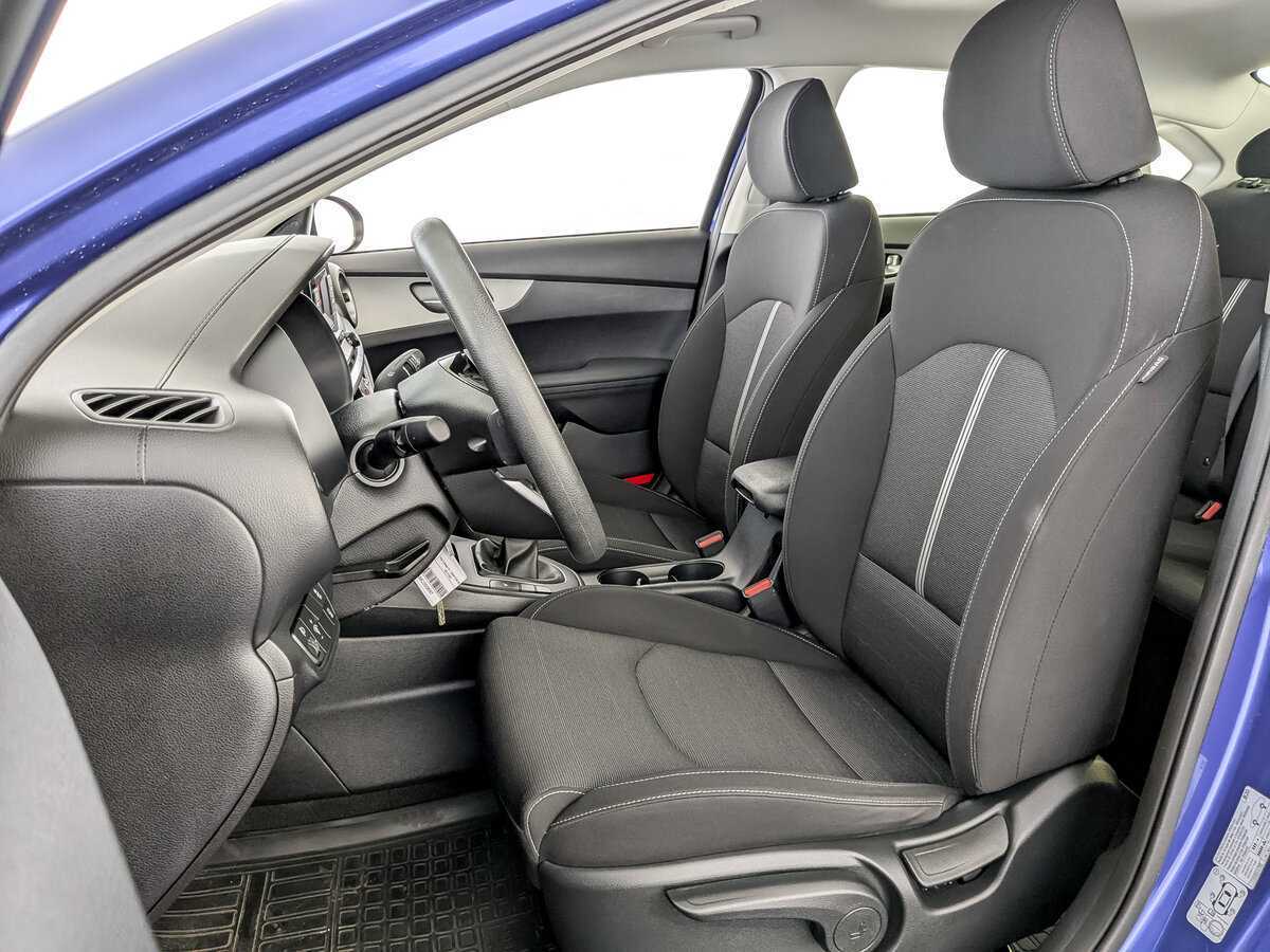 Kia Cerato б/у, 2021, Механическая. Фото: #17