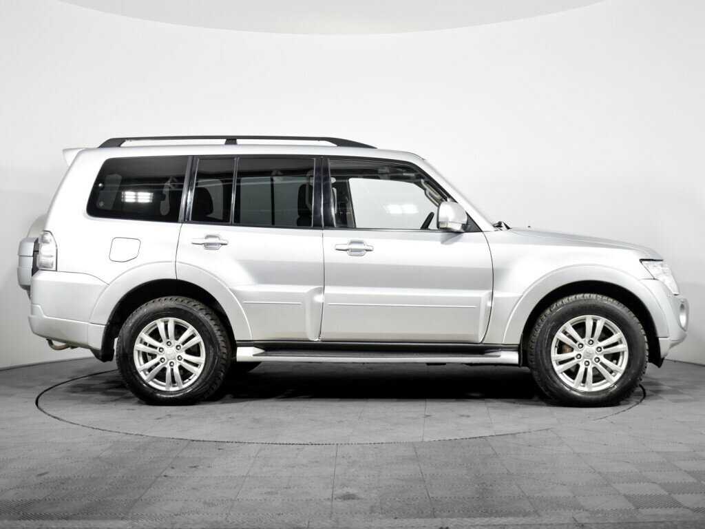 Mitsubishi Pajero б/у, 2013, Автоматическая. Фото: #3